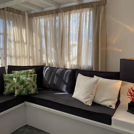 The House In Town Apartment